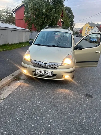 Toyota Yaris Verso