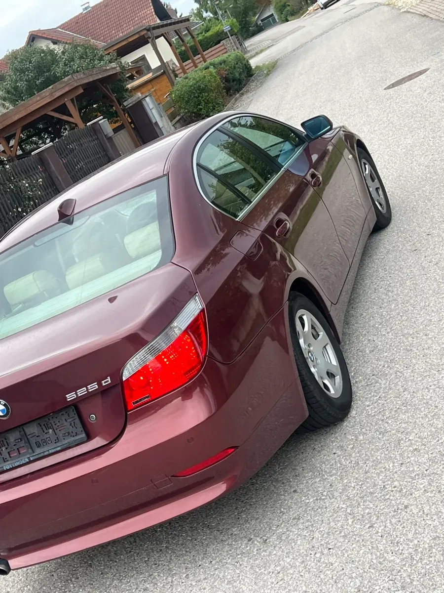 BMW 5 Series 2004 photo 3