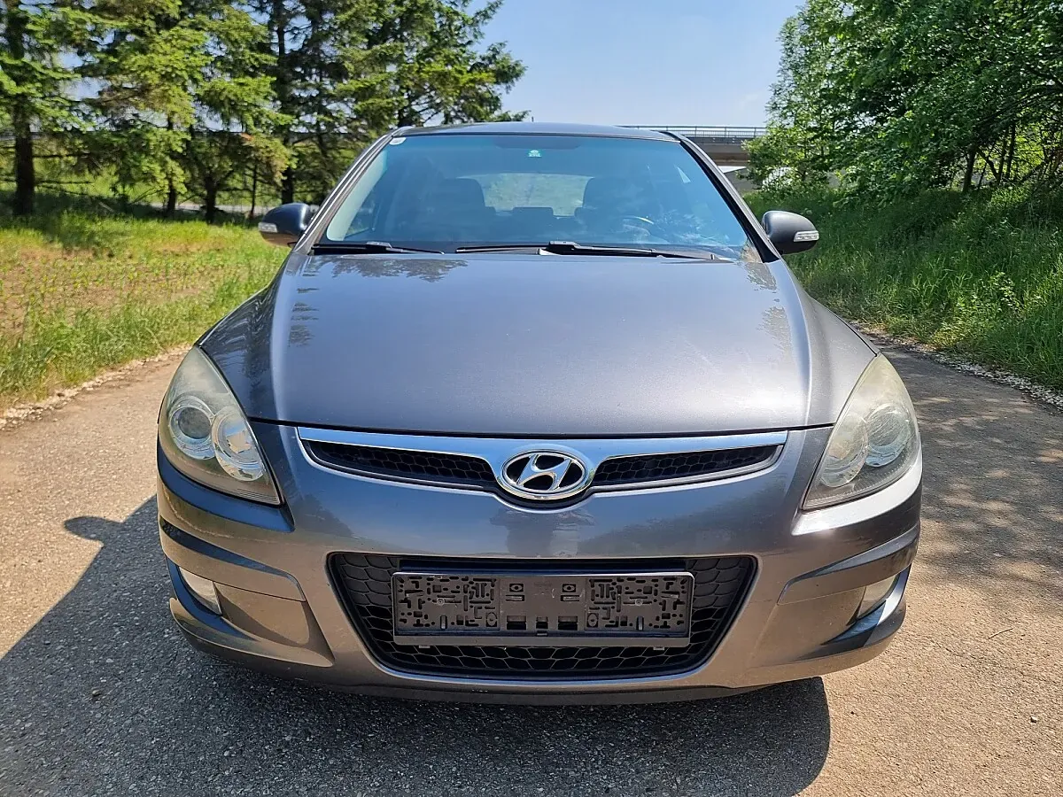 Hyundai I30 2010 photo 3