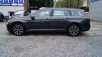 Volkswagen Passat 2022 photo 3