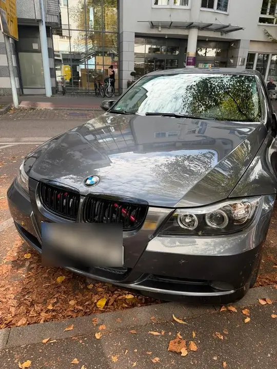 BMW 320I