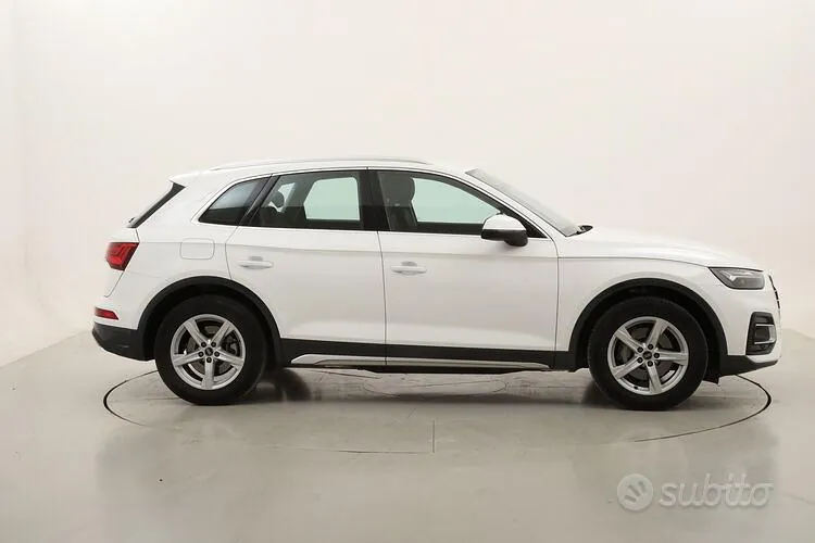 Audi Q5 2022 photo 3