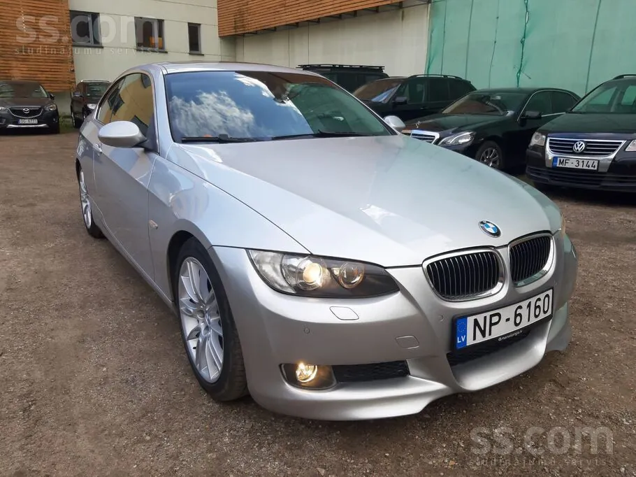 BMW 330
