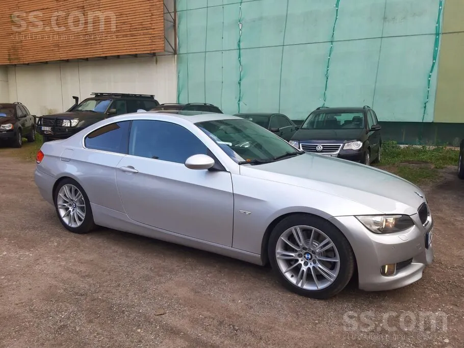 BMW 330 2007 photo 5