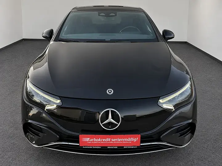 Mercedes-Benz Eqe 2022 photo 2