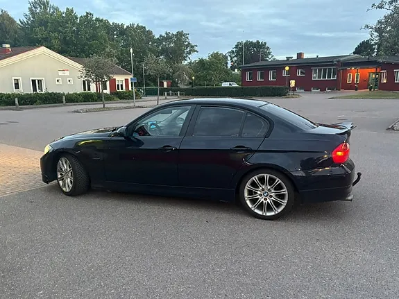BMW 320D 2008 photo 5