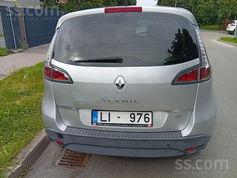Renault Scenic 2012 photo 3