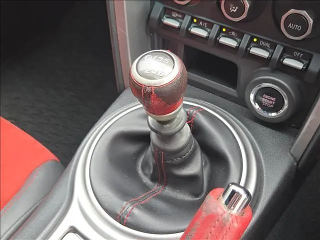 Toyota 86 2012 photo 2