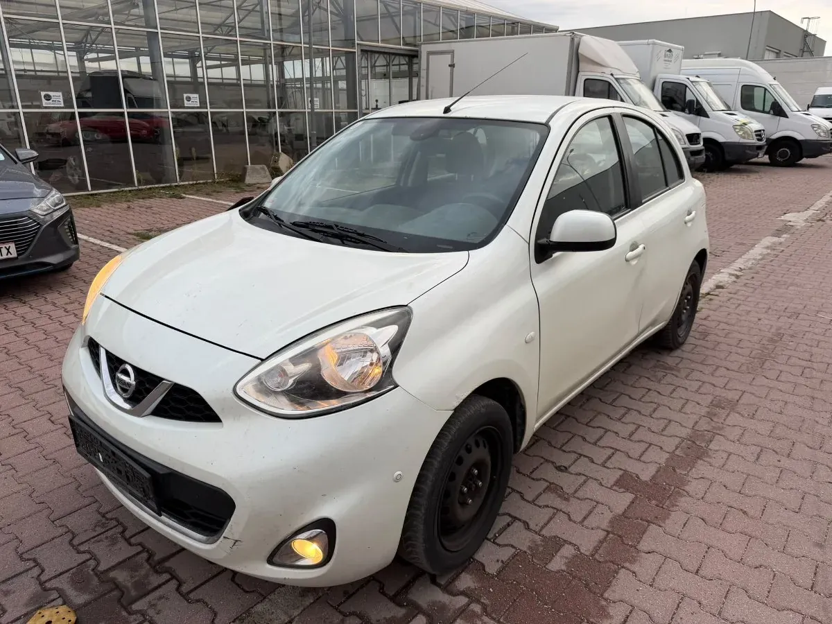 Nissan Micra 2013 photo 2