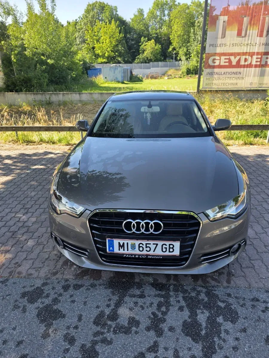 Audi A6 2011 photo 2