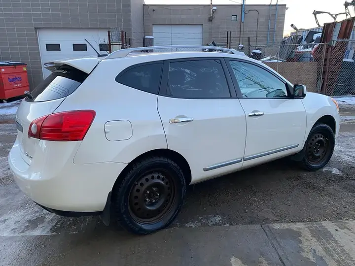 Nissan Rogue 2012 photo 3