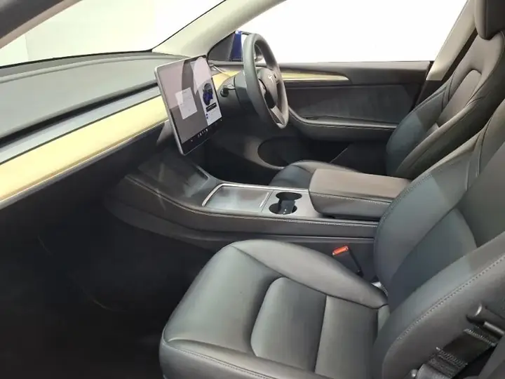 Tesla Model Y 2022 photo 5