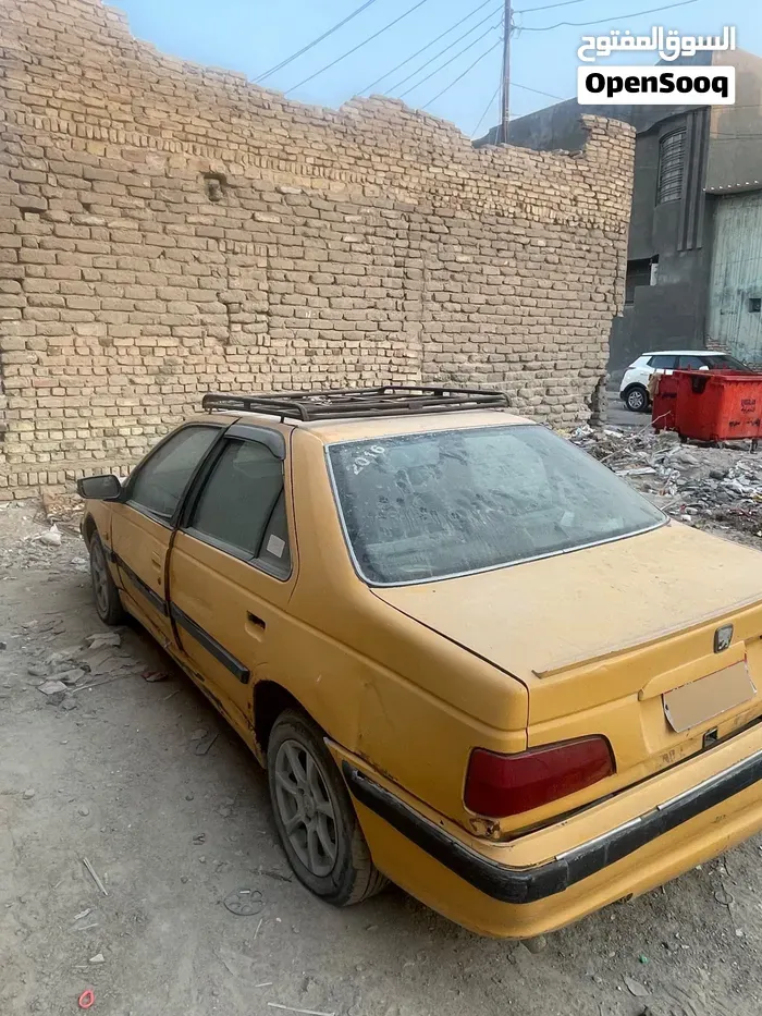 Peugeot 405