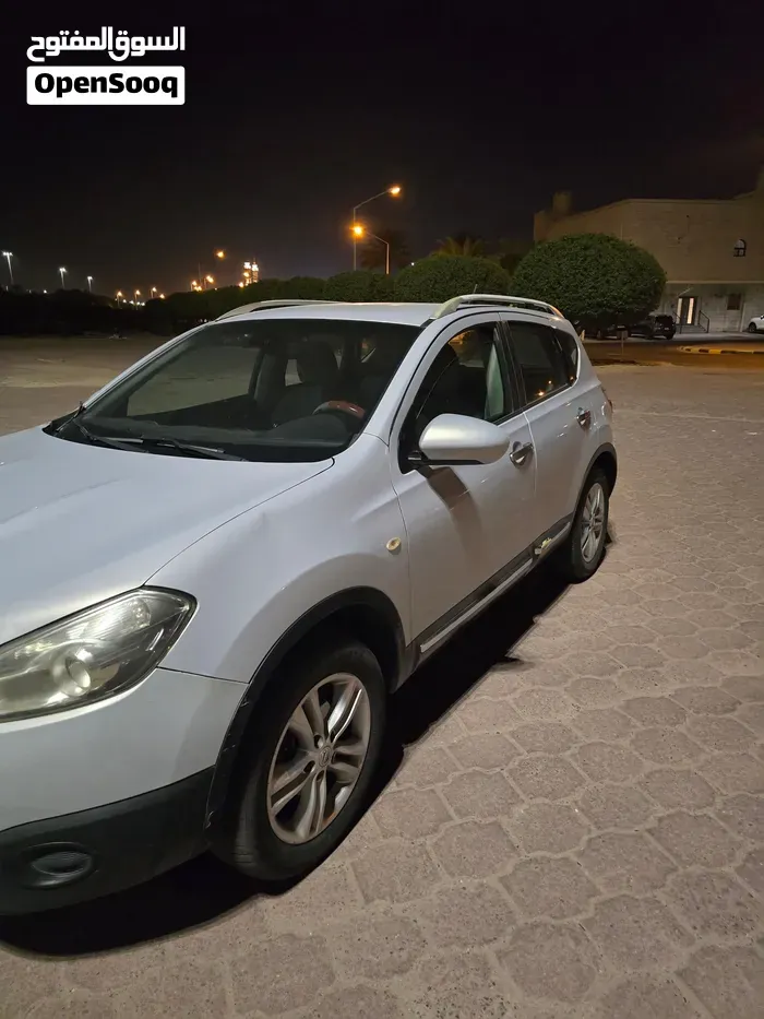 Nissan Qashqai 2011 photo 4