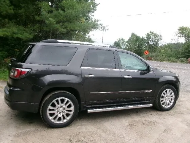 GMC Acadia 2015 photo 2