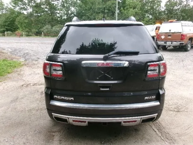 GMC Acadia 2015 photo 4