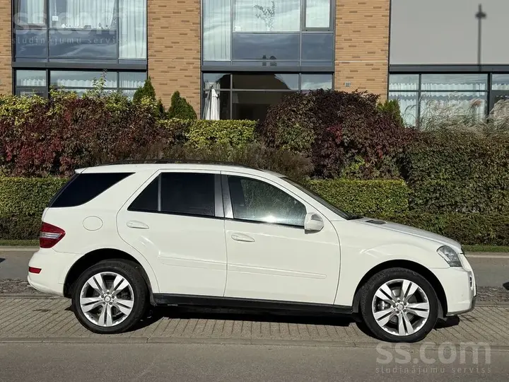 Mercedes-Benz Ml350 2010 photo 3