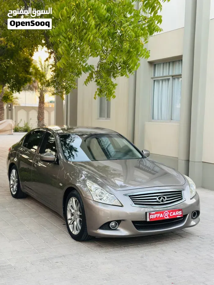 Infiniti G25