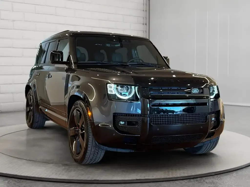 Land Rover Defender 2025 photo 3