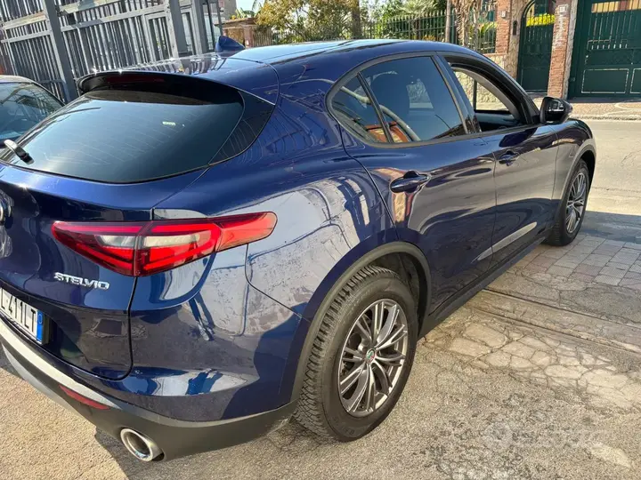 Alfa Romeo Stelvio 2018 photo 4