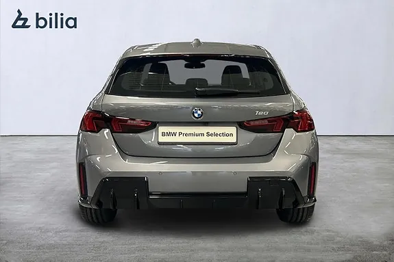 BMW 120 2026 photo 4