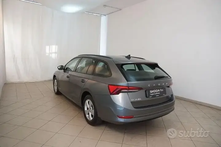 Skoda Octavia 2023 photo 4