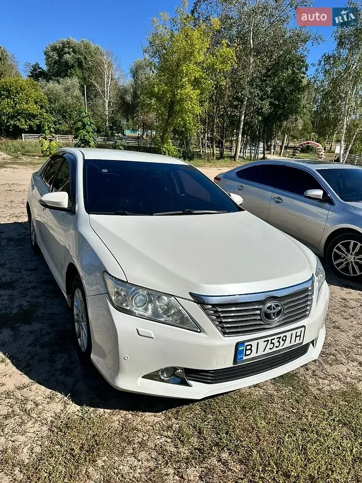 Toyota Camry 2013 photo 2