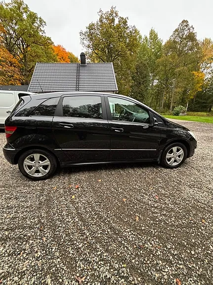 Mercedes-Benz B170 2009 photo 3