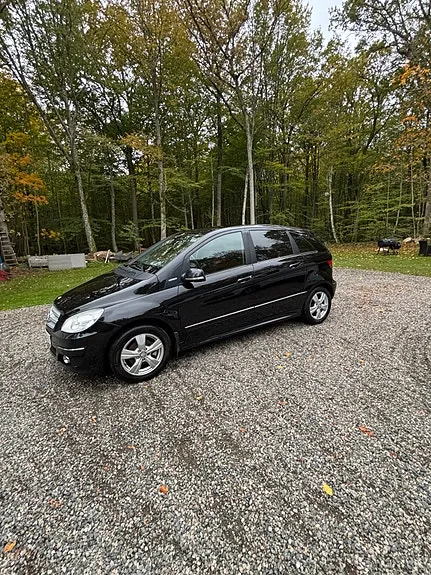 Mercedes-Benz B170