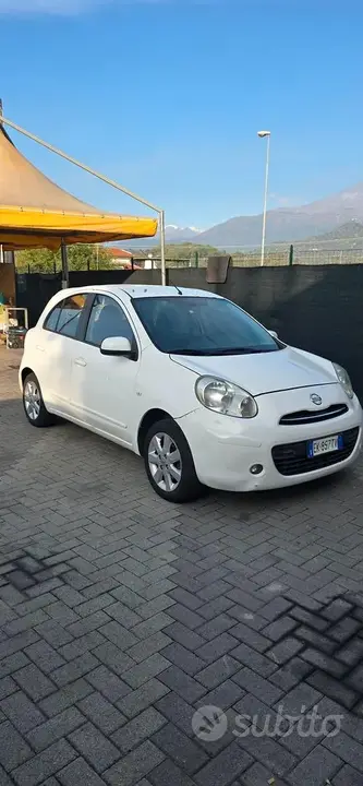 Nissan Micra 2011 photo 2