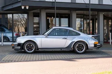 Porsche 911 1976 photo 2