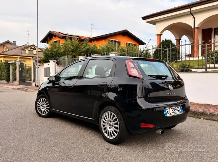 Fiat Punto 2015 photo 3