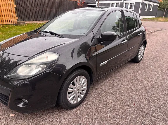 Renault Clio 2011 photo 3