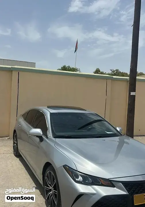 Toyota Avalon 2019 photo 2