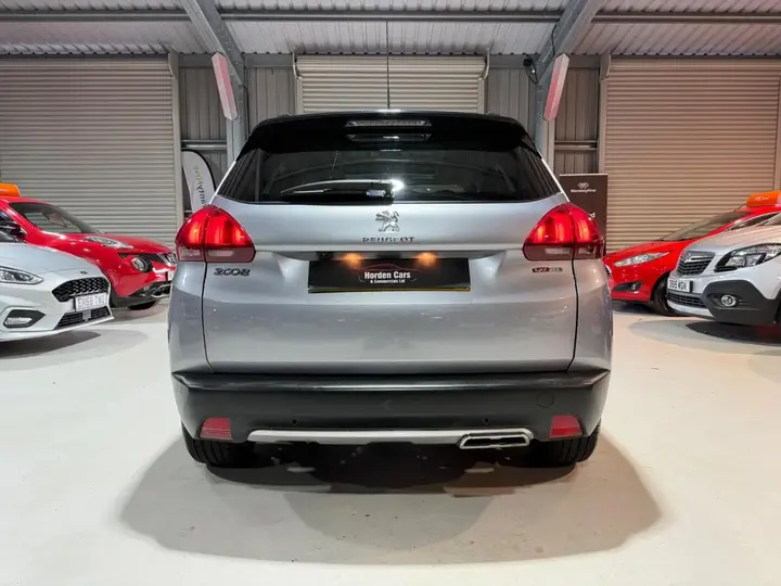 Peugeot 2008 2017 photo 4