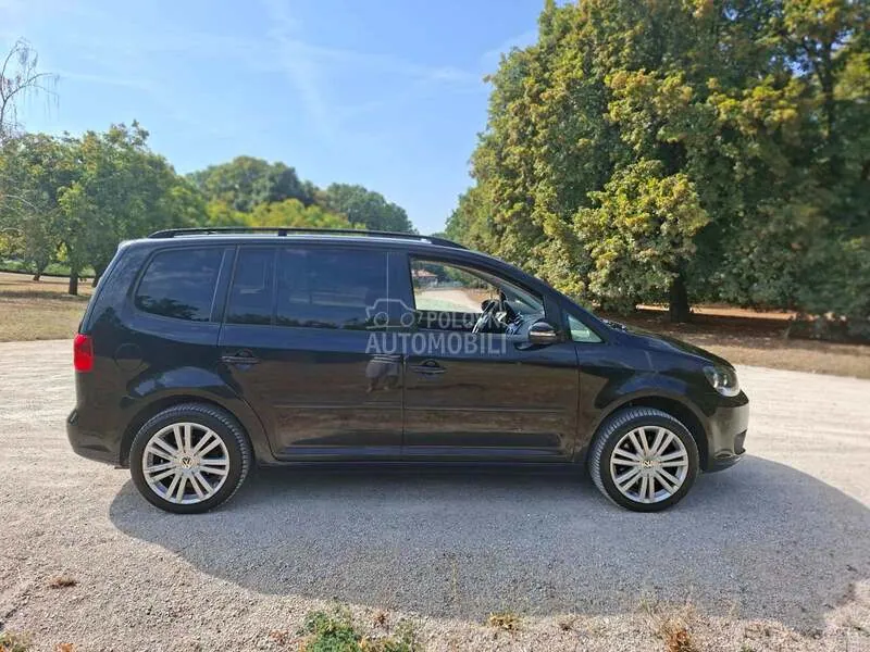 Volkswagen Touran 2012 photo 5