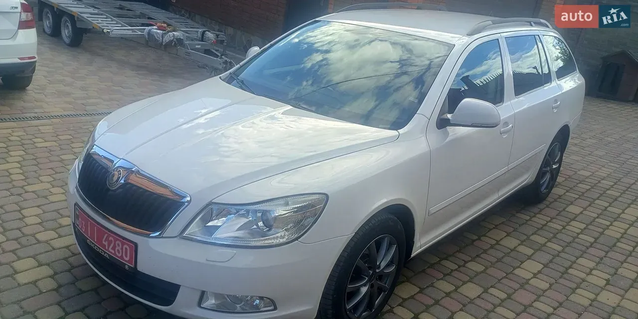 Skoda Octavia 2009 photo 4