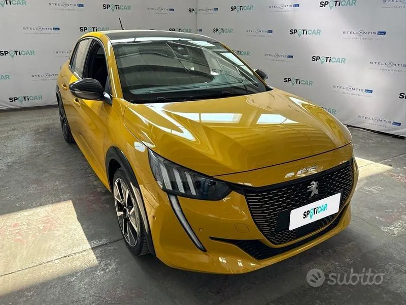 Peugeot 208 2022 photo 5