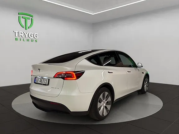 Tesla Model Y 2022 photo 5