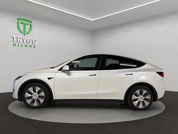 Tesla Model Y 2022 photo 2