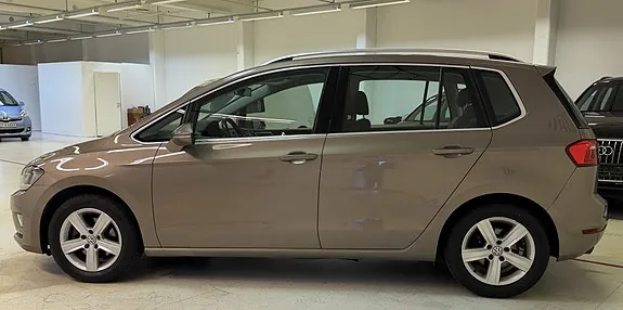 Volkswagen Golf Sportsvan 2015 photo 2