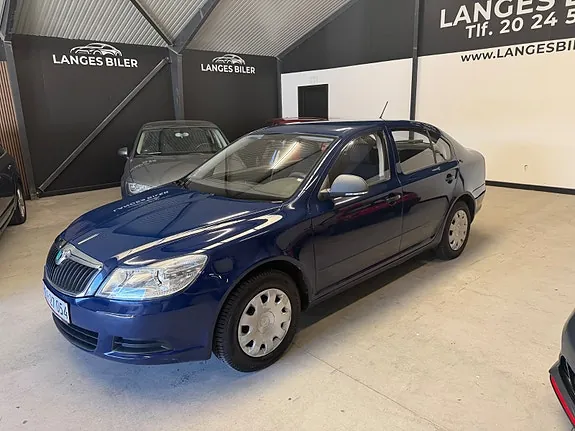 Skoda Octavia 2011 photo 3