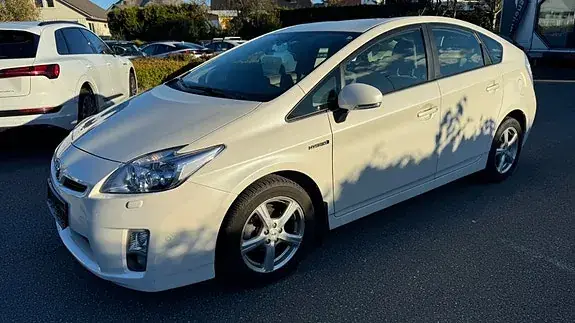 Toyota Prius 2010 photo 2