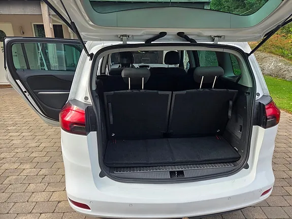 Opel Zafira Tourer 2012 photo 5