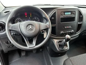 Mercedes-Benz Vito 2022 photo 3