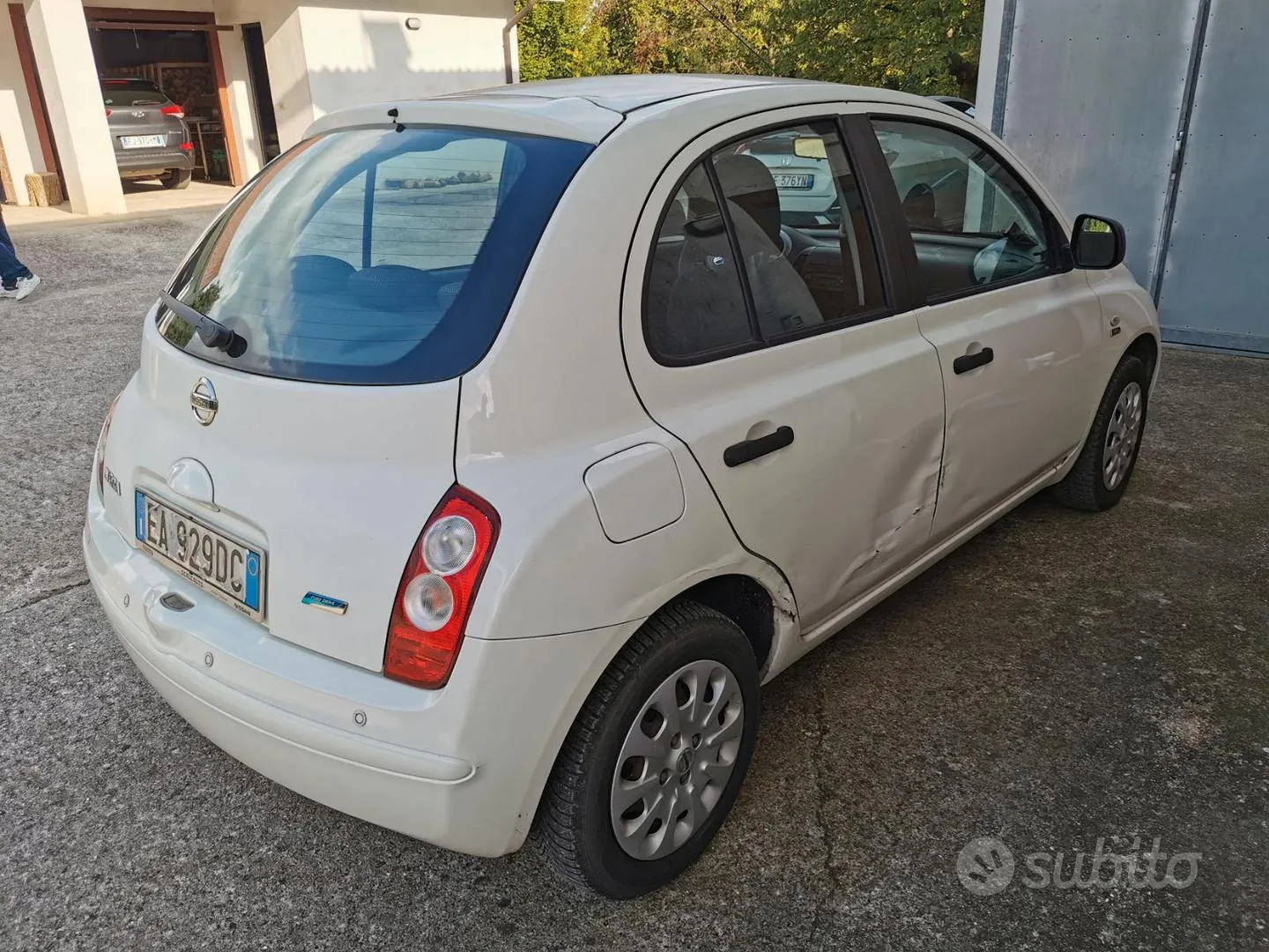 Nissan Micra 2010 photo 4