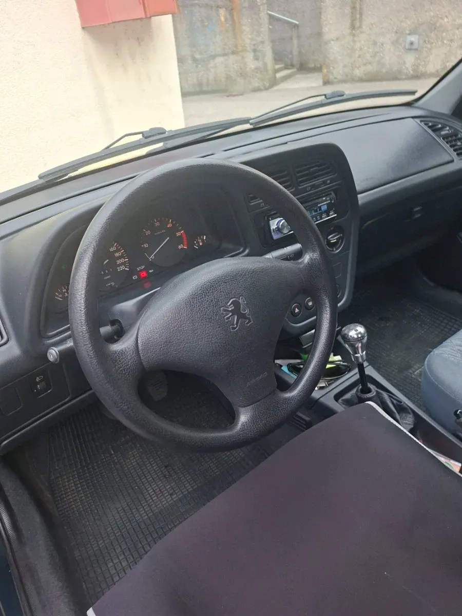 Peugeot 306 1996 photo 3