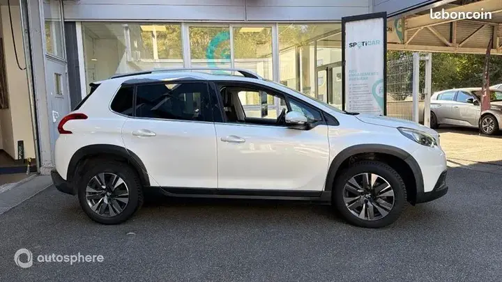 Peugeot 2008 2019 photo 4