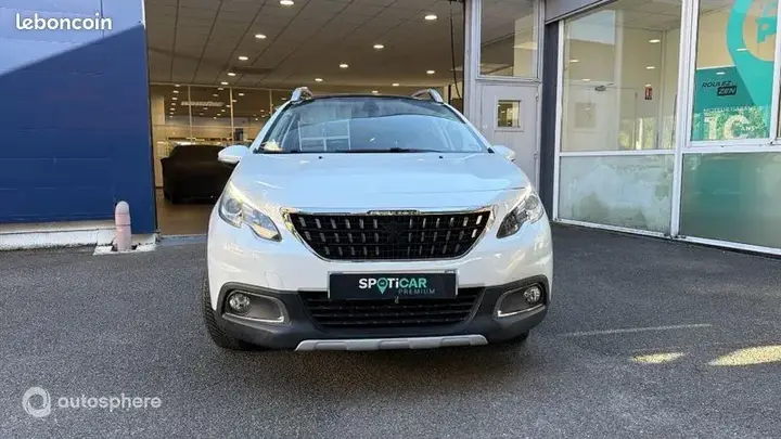 Peugeot 2008 2019 photo 2