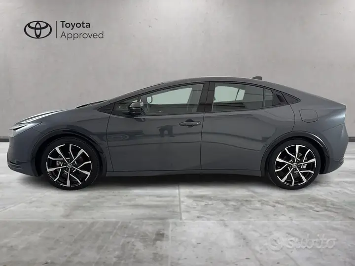 Toyota Prius 2025 photo 3